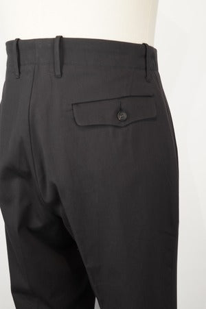 HS-ATTIRE （HAVERSACK)/ Pigue In pleated Narrow Straight Pants