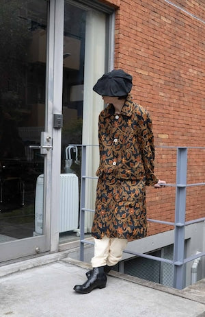 PERIOD FEATURES /   HAND EMBROIDERY COAT  (220919)