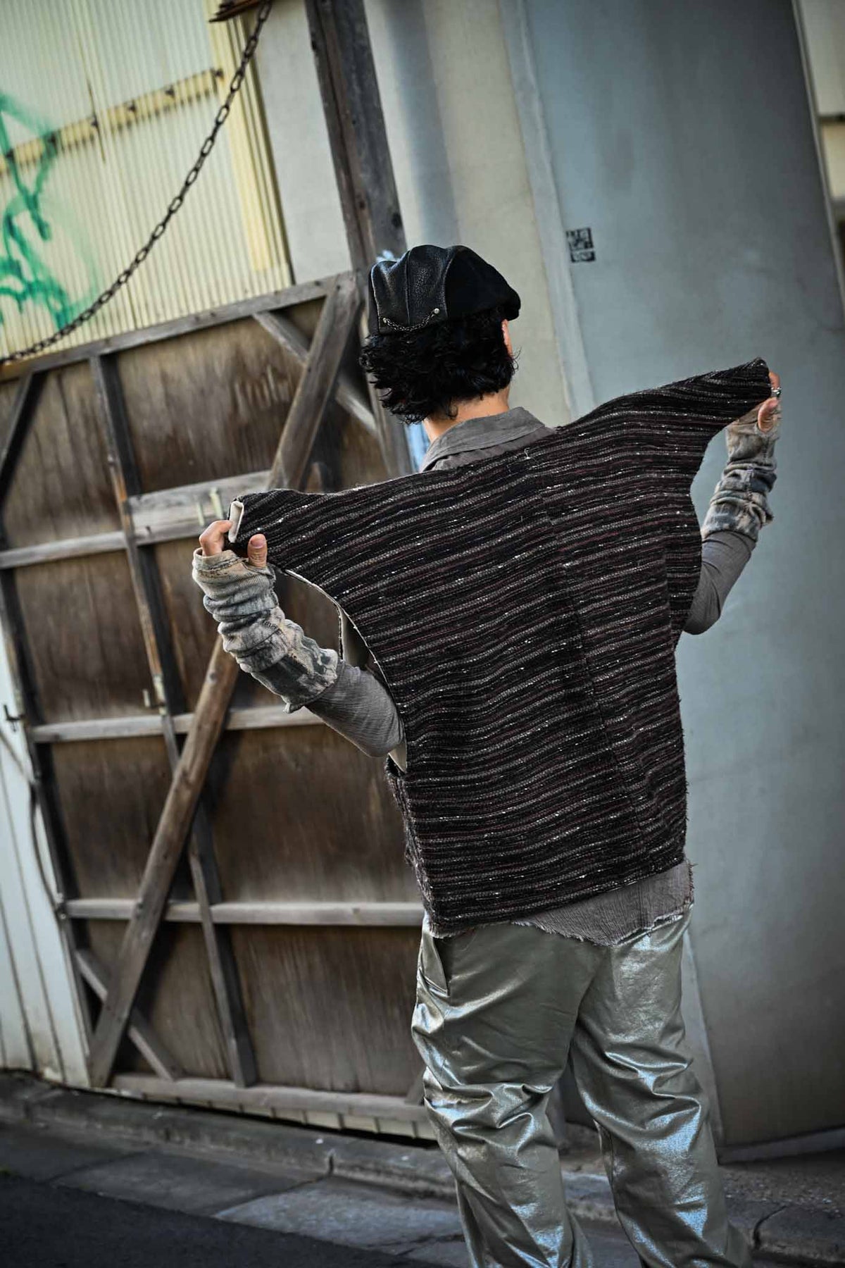 ’’SAKIORI’’ Kurdish Vest  /  HOMO LUDENS     (221361)