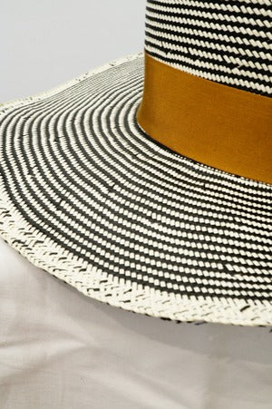 SUPER DUPER / GERNIMO WAX PAPER HAT