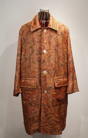 PERIOD FEATURES /  HAND EMBROIDERY COAT  (220920)