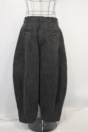 eofm / Pigment coated Cotton Balloon Trousers　（221182）