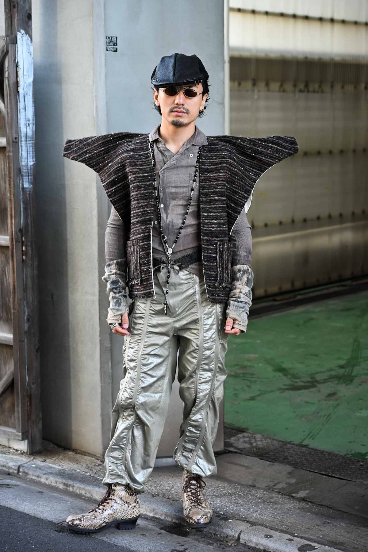 ’’SAKIORI’’ Kurdish Vest  /  HOMO LUDENS     (221361)