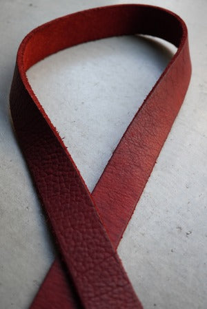 GUIDI / BLT  BISON FULL GRAIN LONG LEATHER BELT（221139）