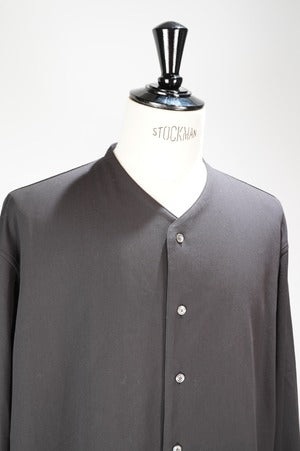 HS-ATTIRE / Collarless Pigue Semi-long Shirt