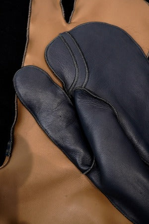 CLASS / CCFA18UNI LAMBSKIN Mittens　（221098）