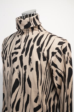 HAVERSACK (ATTIRE) / Brushed Print Turtleneck　（221026)