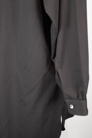 HS-ATTIRE / Collarless Pigue Semi-long Shirt