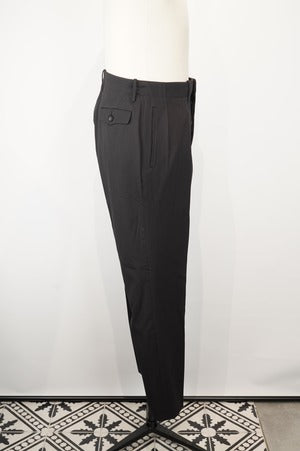 HS-ATTIRE （HAVERSACK)/ Pigue In pleated Narrow Straight Pants