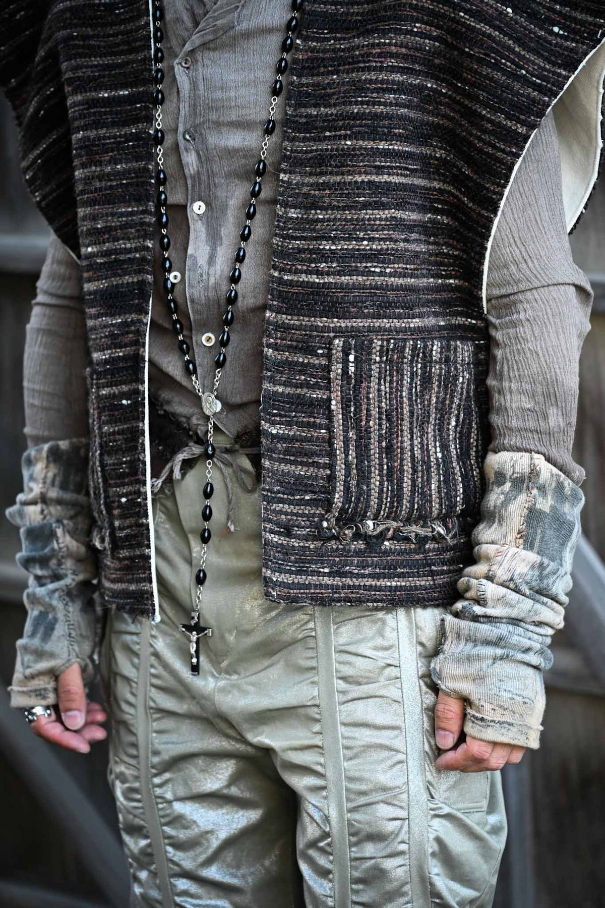 ’’SAKIORI’’ Kurdish Vest  /  HOMO LUDENS     (221361)