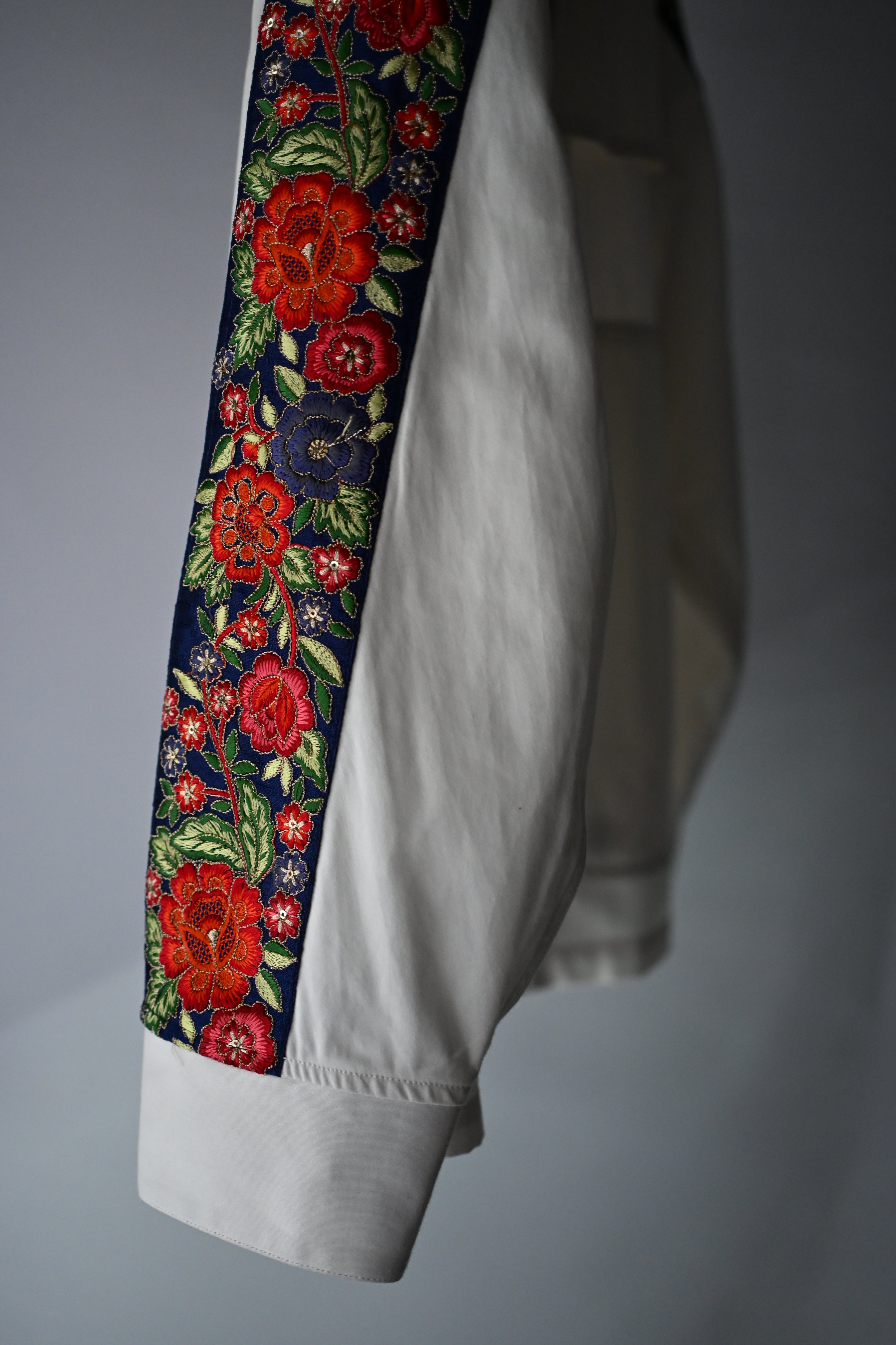 PERIOD FEATURES /  Indian Embroidery Tape Harrington Jacket   (221229)