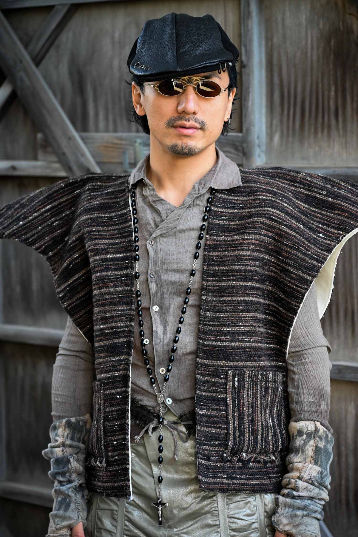 ’’SAKIORI’’ Kurdish Vest  /  HOMO LUDENS     (221361)