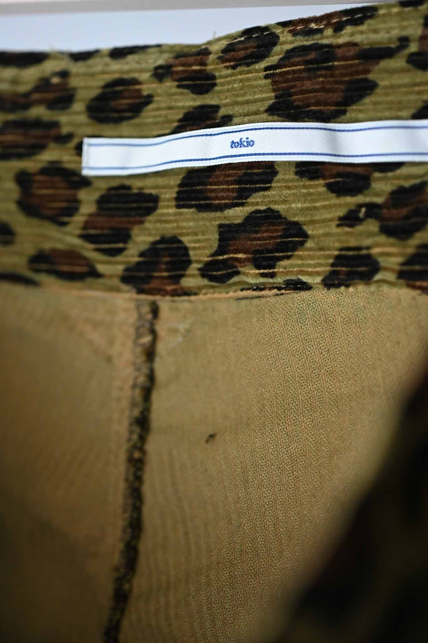 tokio /  Psy Leopard Shorts Pants   (221211)