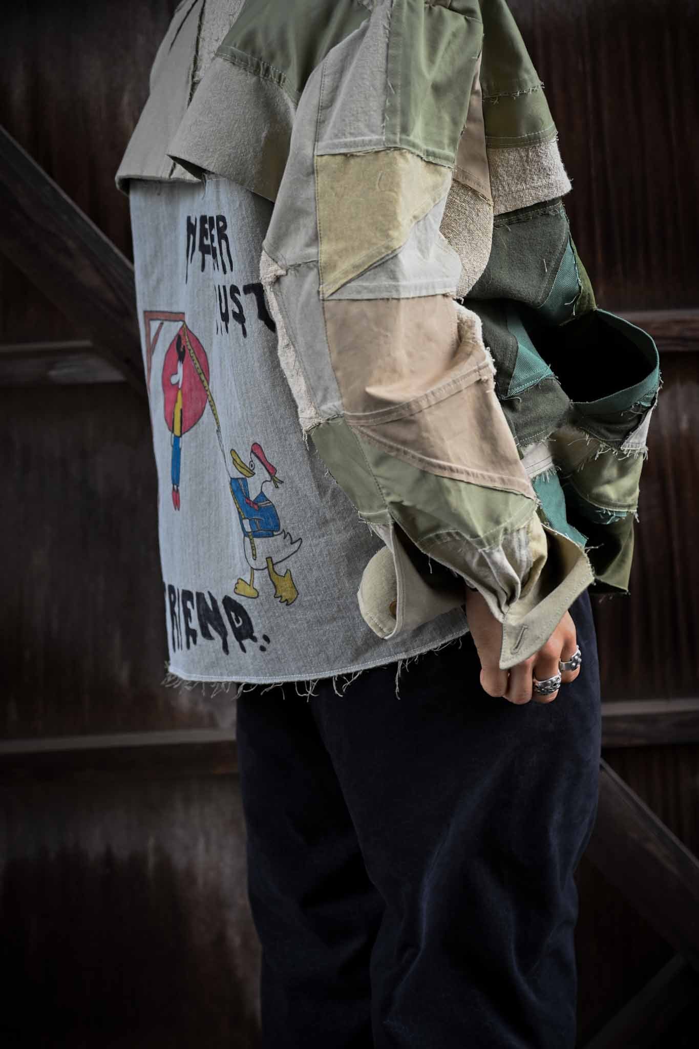tokio / ''NEVER TRUST A FR IENDS '' Puzzle Patch JKT   (221228)