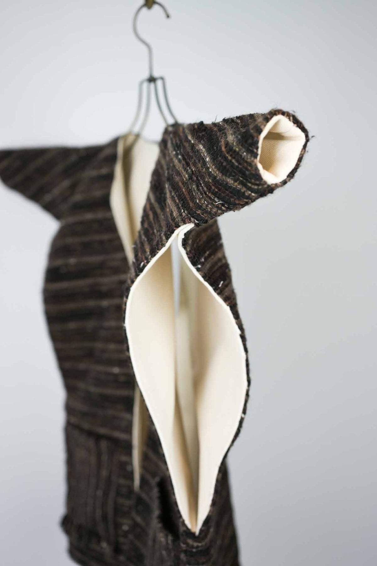 ’’SAKIORI’’ Kurdish Vest  /  HOMO LUDENS     (221361)