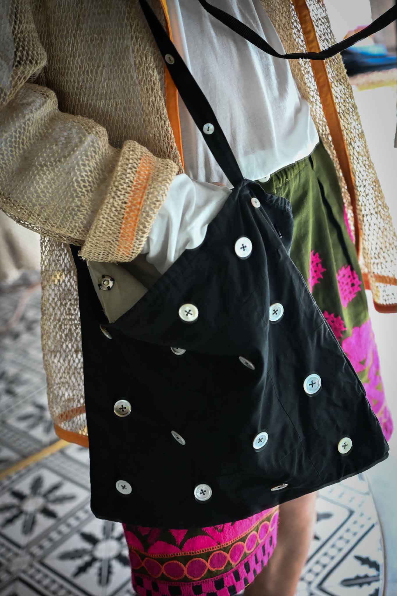 COMPOSITION.MA. / ILLEGAL BAG      (221279)