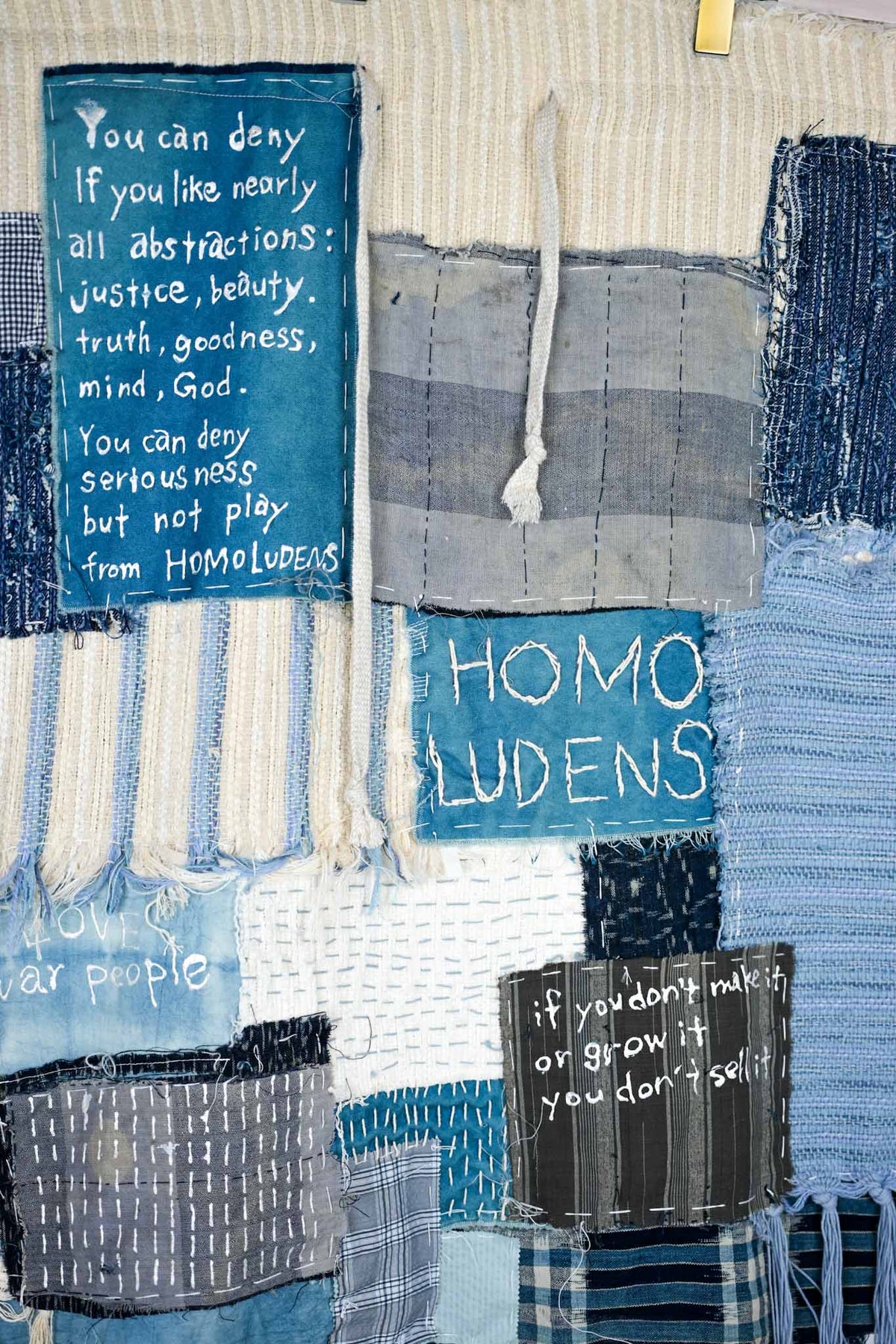 ’’Exclusive’’ /  HOMO LUDENS   (221321)