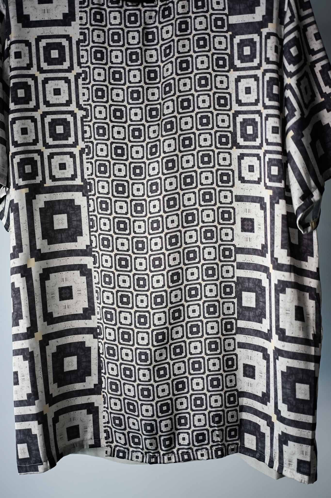NOBNAGA Paris  /  T-shirt with Ribbed Cuffs  (221199)