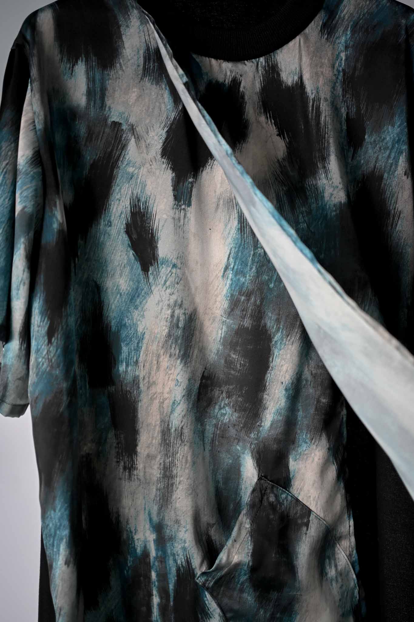 NOBNAGA Paris  /  T-shirt with Ribbed Cuffs   (221200)