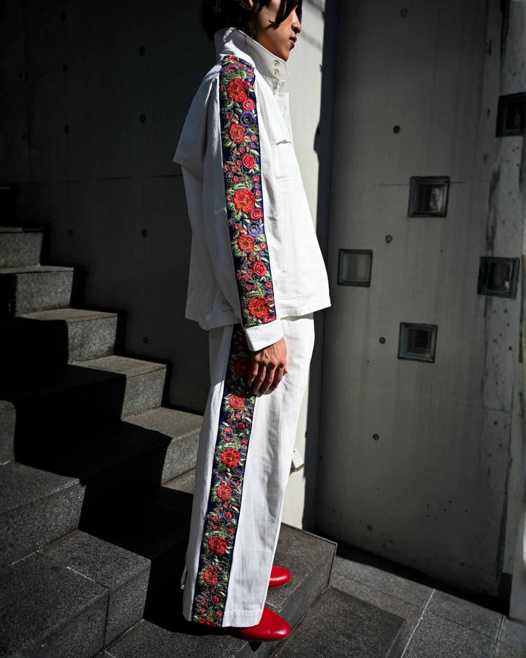 PERIOD FEATURES / INDIAN EMBROIDERY TAPE PANTS   (221230)