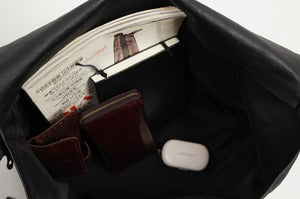 UNKNOW PRODUCTS/Leather Messenger Bag