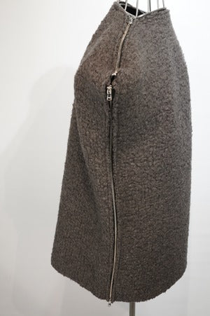 CLASS / CCDA 17UNI  Long Hairy Wool Yarn Boa Vest