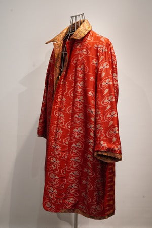 PERIOD FEATURES /  HAND EMBROIDERY COAT  (220920)