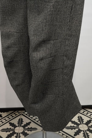 CLASS /  CCDA09UNI  ’’DORMEUIL HIGH TECH''  Draping Tweed Pants