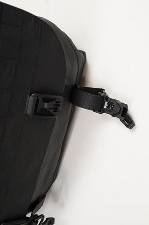 UNKNOW PRODUCTS/Leather Messenger Bag