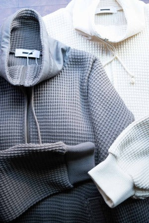 REVERBARATE /  STAND COLLAR JUMPER   (221104)
